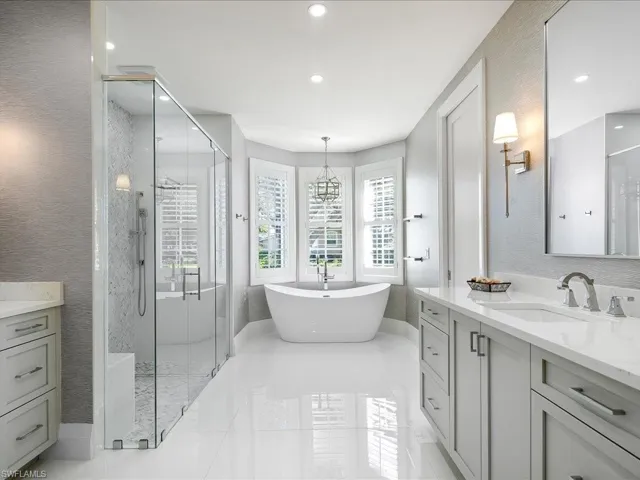 6665 Mill Run Cir, Naples, Florida 34109
