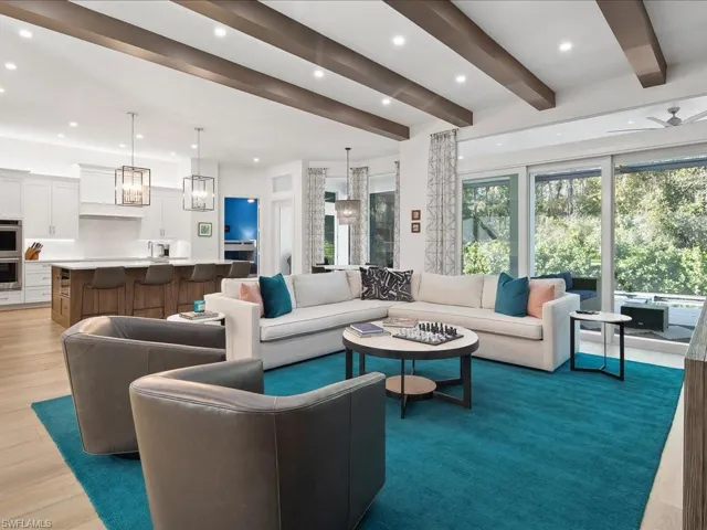 6665 Mill Run Cir, Naples, Florida 34109