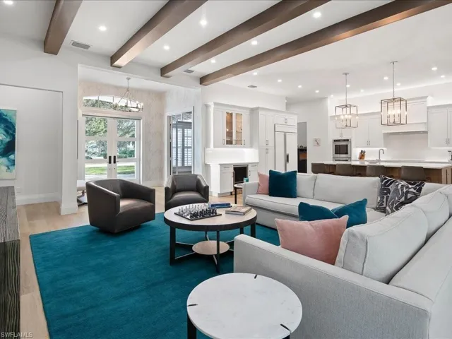 6665 Mill Run Cir, Naples, Florida 34109
