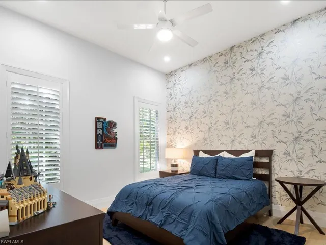 6665 Mill Run Cir, Naples, Florida 34109
