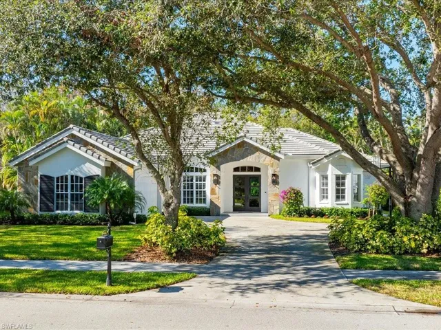 6665 Mill Run Cir, Naples, Florida 34109