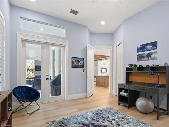 6665 Mill Run Cir, Naples, Florida 34109