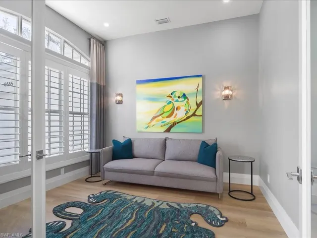 6665 Mill Run Cir, Naples, Florida 34109