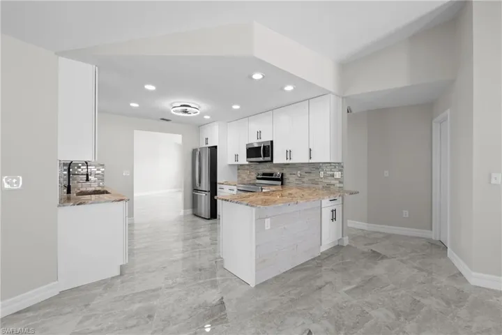 2218 SW 50th ST, CAPE CORAL FL 33914