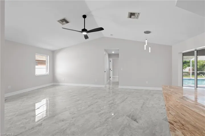 2218 SW 50th ST, CAPE CORAL FL 33914