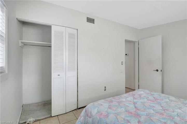 2123  Holiday  LN, NAPLES, FL 34104