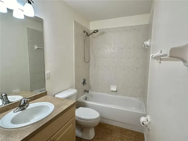 2306 second bath combo tub/shower