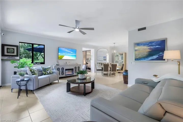 6520 Valen Way 104, Naples, Florida 34108