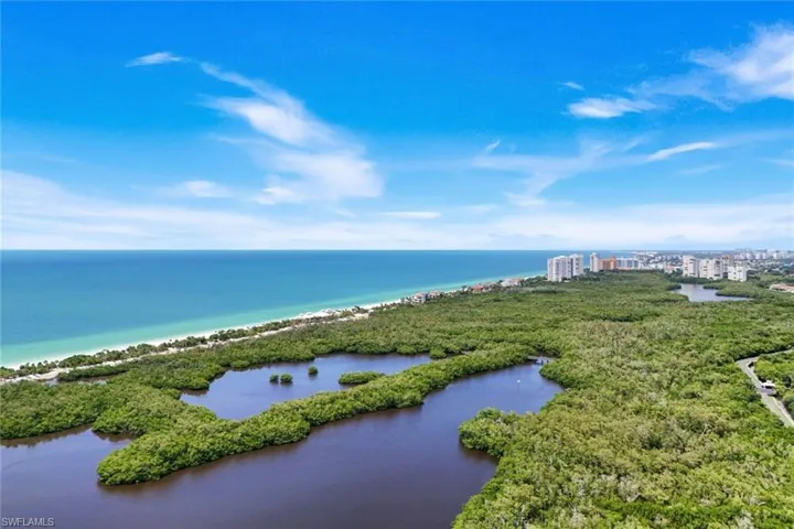 6520 Valen Way 104, Naples, Florida 34108
