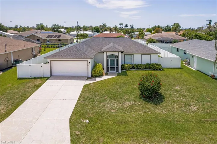 610 21st Ln, Cape Coral, Florida 33990