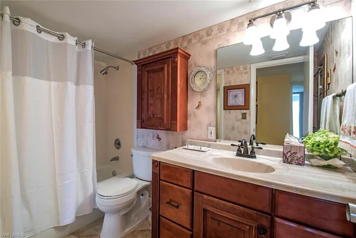 3 Bluebill Ave 704, Naples, Florida 34108