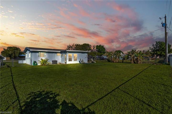1392  Pine  AVE, North Fort Myers, FL 33917