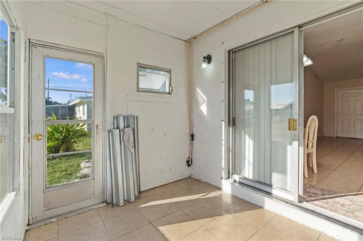 1392  Pine  AVE, North Fort Myers, FL 33917