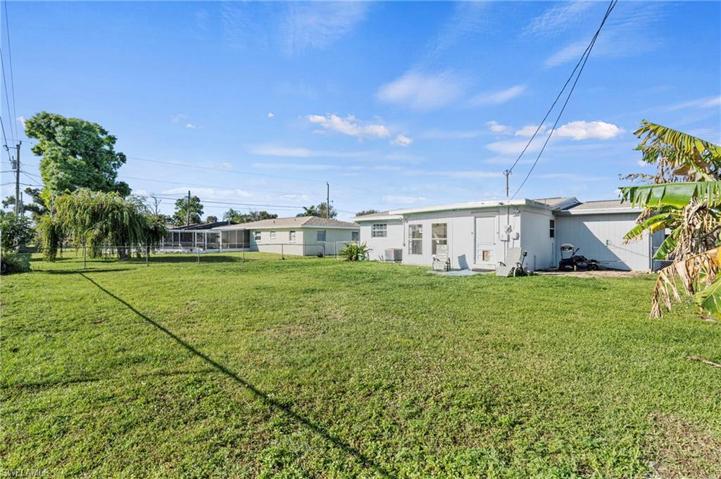 1392  Pine  AVE, North Fort Myers, FL 33917
