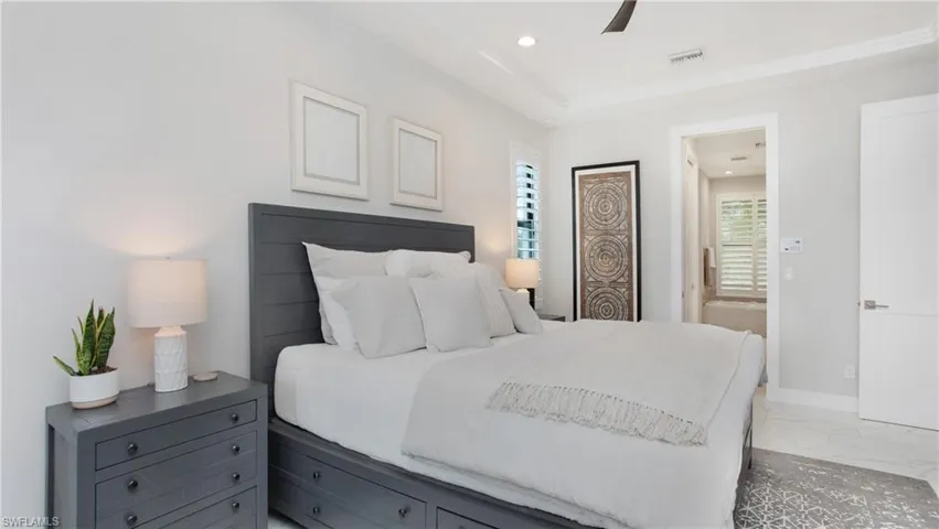 Bedroom with ceiling fan
