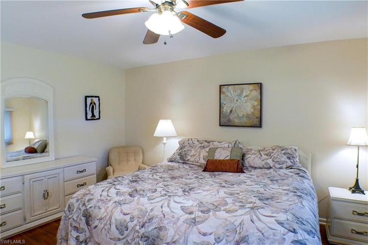 883  Roseate  DR, NAPLES, FL 34104