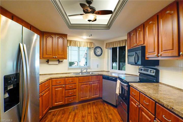 883  Roseate  DR, NAPLES, FL 34104
