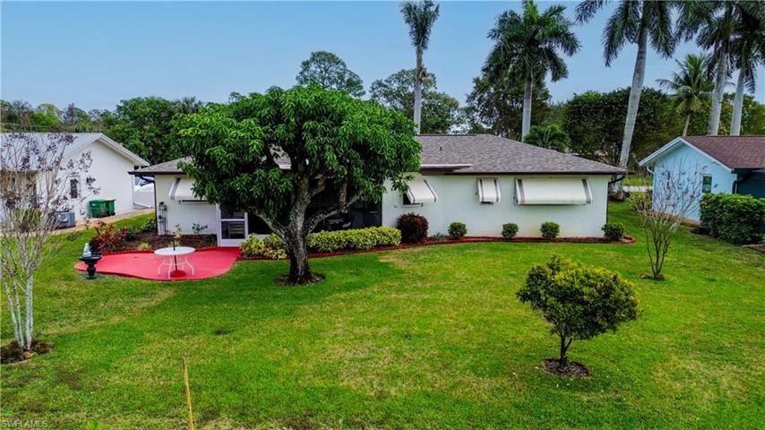883  Roseate  DR, NAPLES, FL 34104