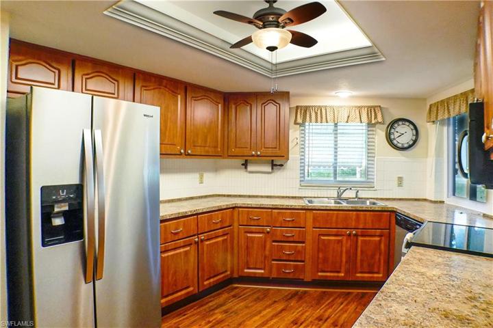 883  Roseate  DR, NAPLES, FL 34104