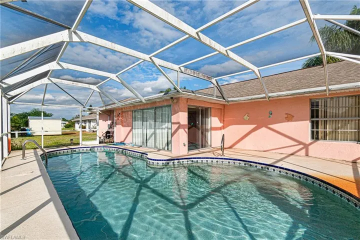 289  Ground Dove  CIR, Lehigh Acres, FL 33936