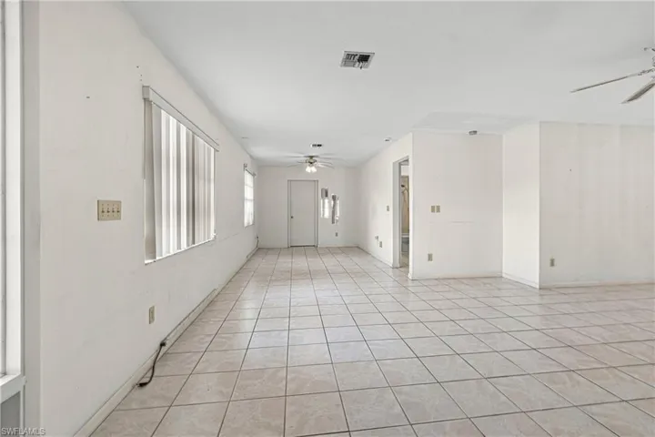289  Ground Dove  CIR, Lehigh Acres, FL 33936