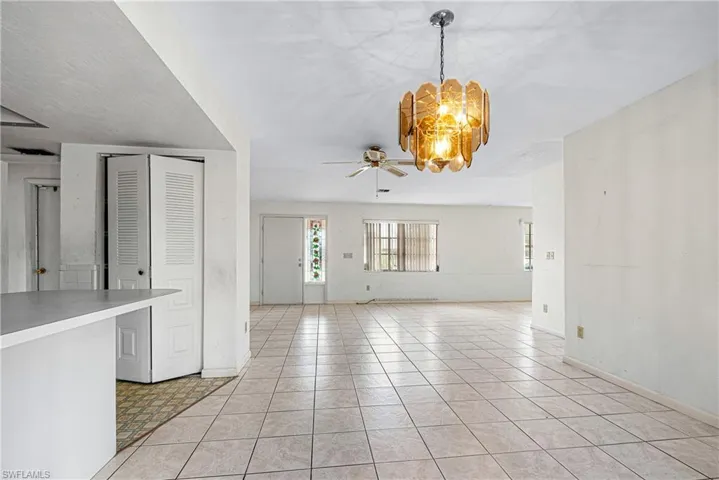 289  Ground Dove  CIR, Lehigh Acres, FL 33936