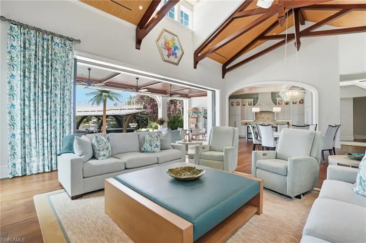 1870 4th St S, Naples, Florida 34102