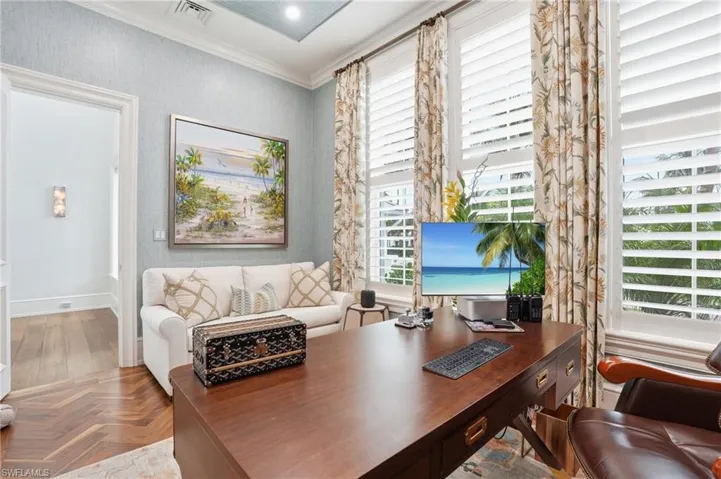 1870 4th St S, Naples, Florida 34102