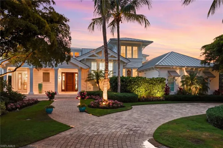1870 4th St S, Naples, Florida 34102