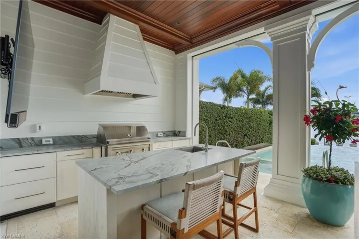 1870 4th St S, Naples, Florida 34102