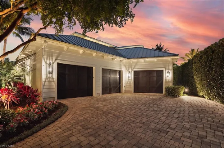 1870 4th St S, Naples, Florida 34102