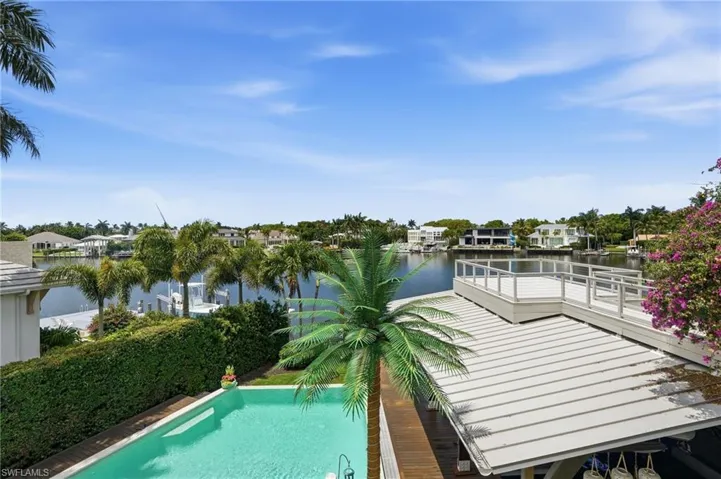 1870 4th St S, Naples, Florida 34102