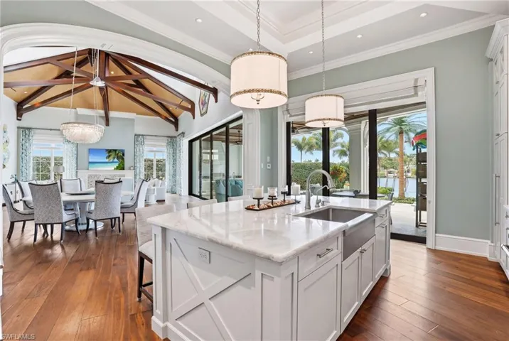 1870 4th St S, Naples, Florida 34102