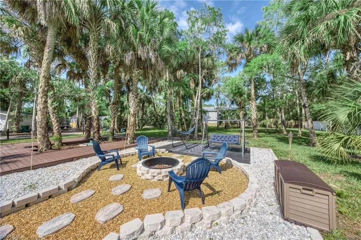 161  7th SW ST, Naples, FL 34117