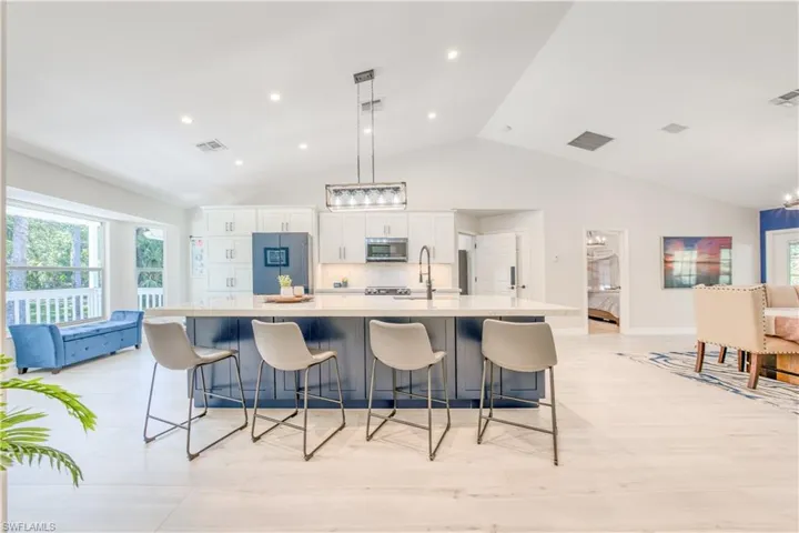 161  7th SW ST, Naples, FL 34117