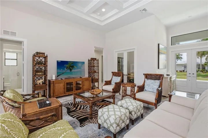 931 Ivory Ct, Marco Island, Florida 34145