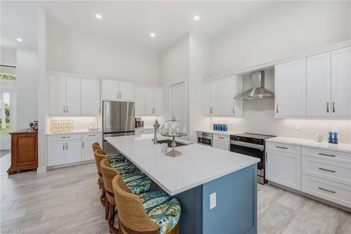 931 Ivory Ct, Marco Island, Florida 34145