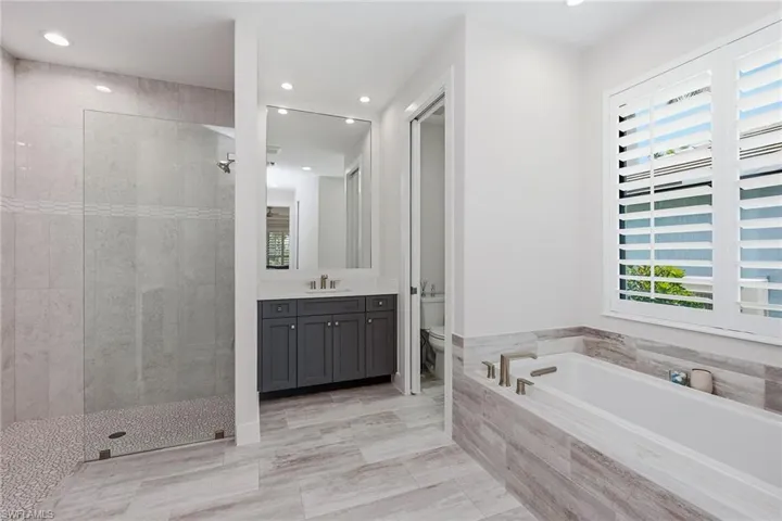 931 Ivory Ct, Marco Island, Florida 34145