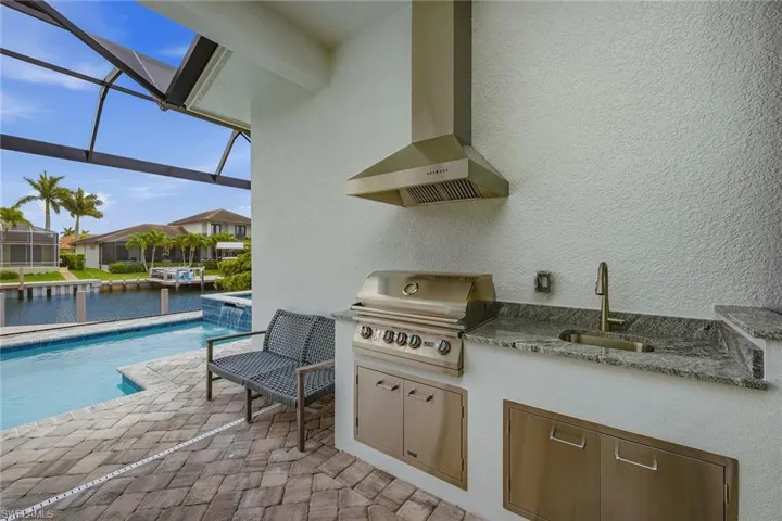 931 Ivory Ct, Marco Island, Florida 34145