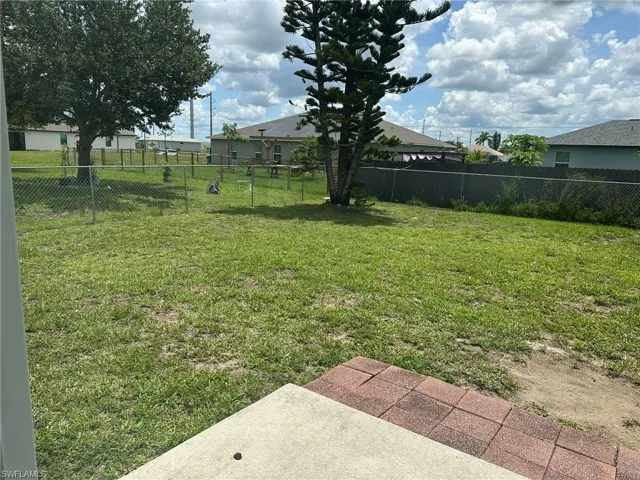 2231 Nw 7th Pl, Cape Coral, Florida 33993
