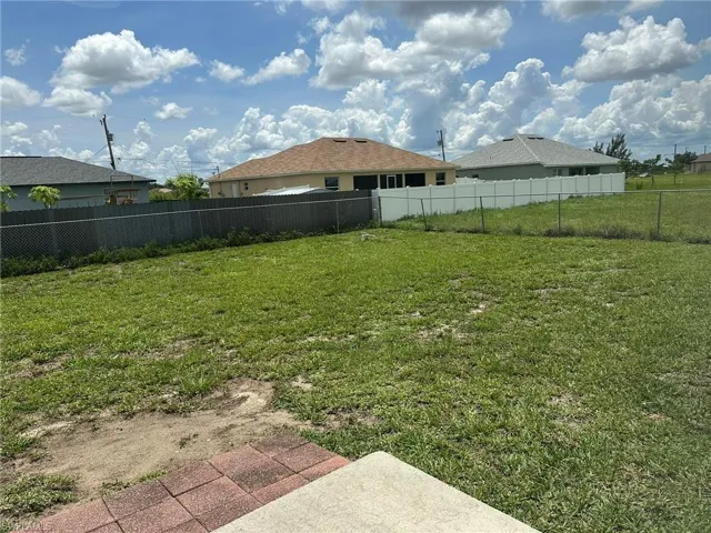 2231 Nw 7th Pl, Cape Coral, Florida 33993