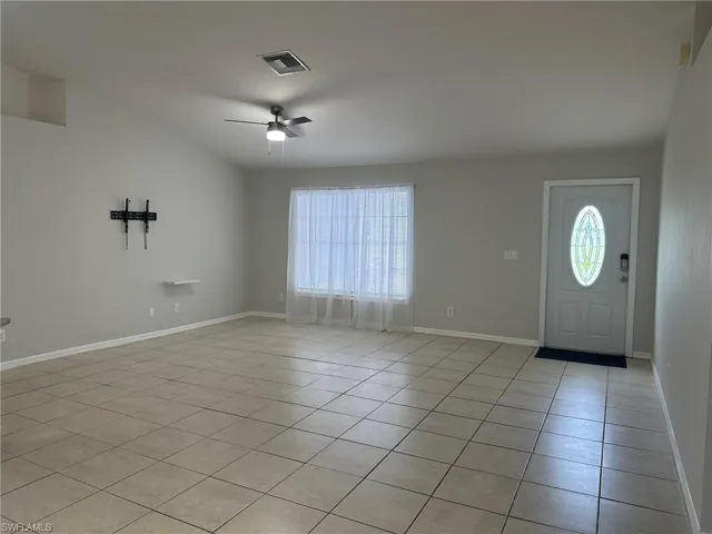 2231 Nw 7th Pl, Cape Coral, Florida 33993