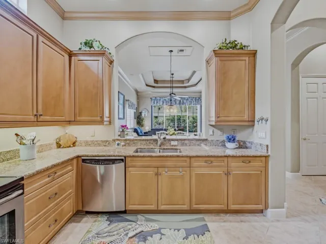 5765 Mango Cir, Naples, Florida 34110