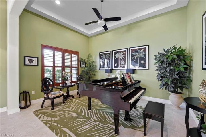 Flex Room