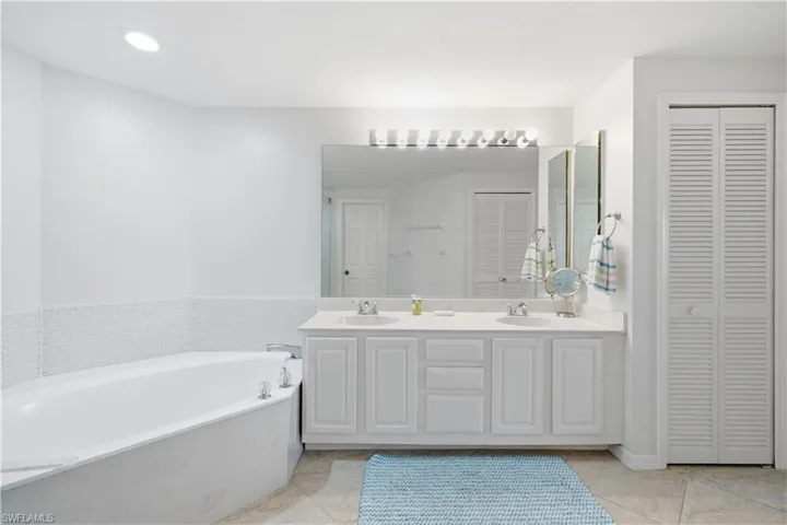 26901 Wedgewood Dr 101, Bonita Springs, Florida 34134
