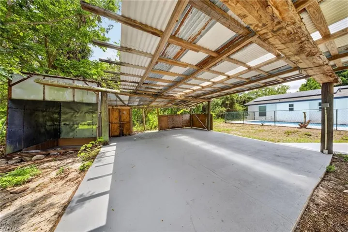 280 1st St Nw, Naples, Florida 34120