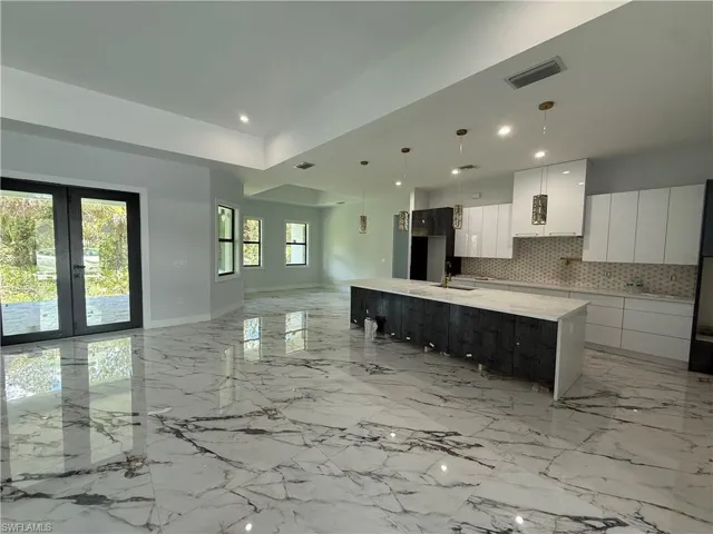 1521  Desoto S BLVD, Naples, FL 34117