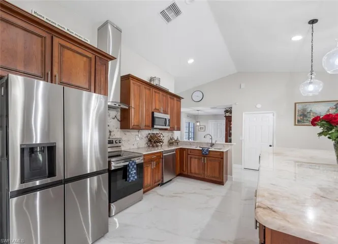 5831  Dogwood  WAY, Naples, FL 34116