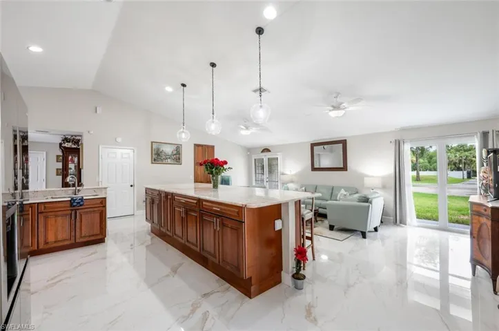 5831  Dogwood  WAY, Naples, FL 34116