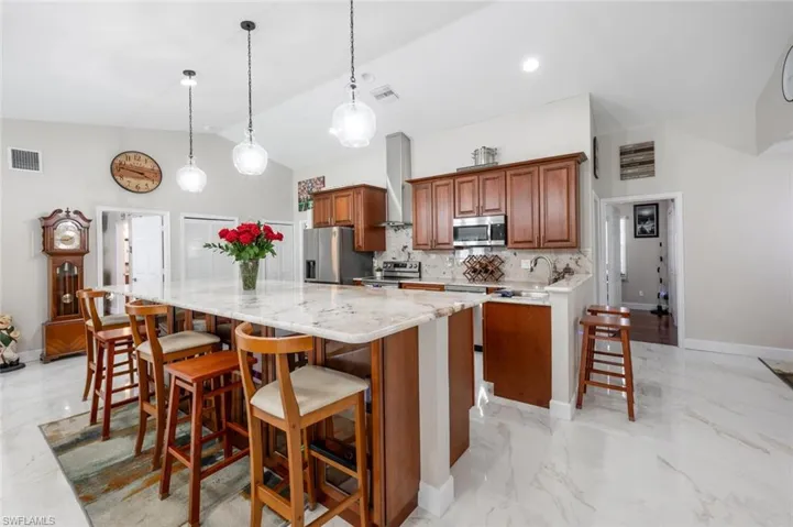 5831  Dogwood  WAY, Naples, FL 34116